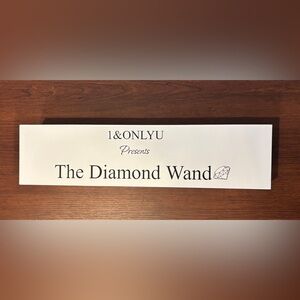 New in Box The Diamond Wand‎ Magical Folding Curling Iron Professional Grade